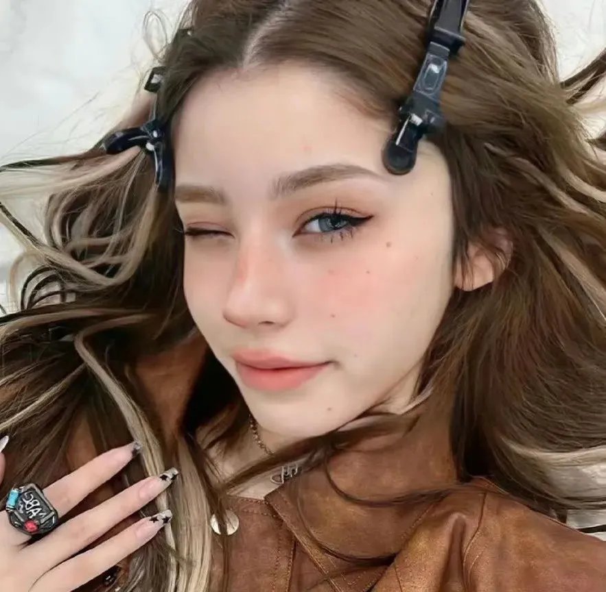 红萼纷纷